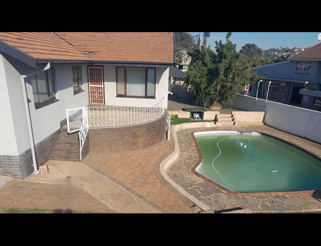 3 BEDROOM HOUSE FOR SALE IN BLUFF